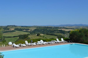 Luxurious holiday home with private patio, Tuscany, with panoramic swimming poo Asciano